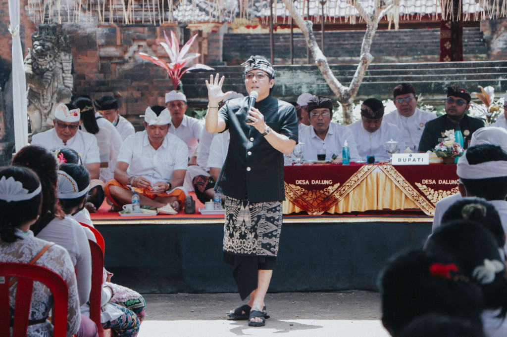 Bupati Badung Hadiri Karya Atma Wedana lan Manusa Yadnya Desa Adat Padang Luwih